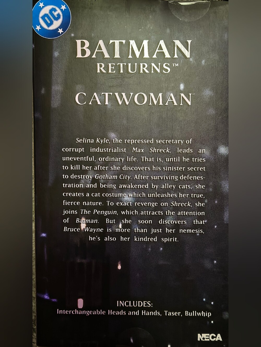 (NIB) NECA "Batman Returns"•• Catwoman 8" (Clothed) Action Figure. . . - Picture 4 of 7